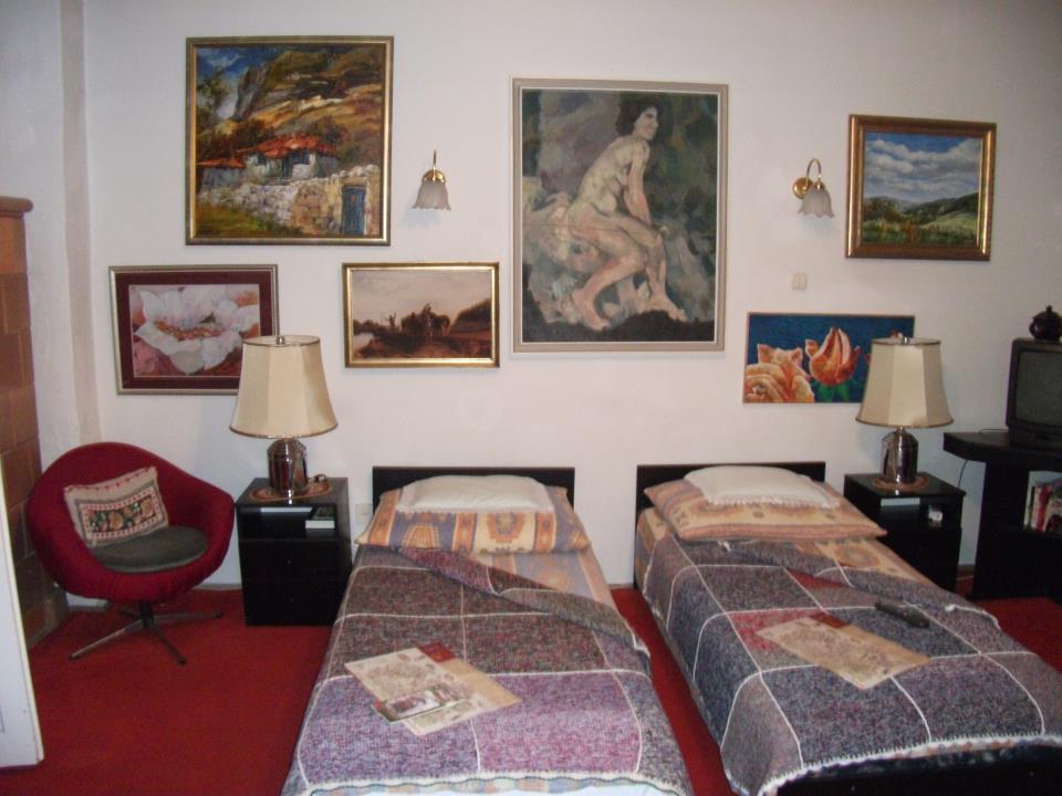 Fonagy Es Walter Vendeg- Es Borhaz Bed & Breakfast Vac Phòng bức ảnh