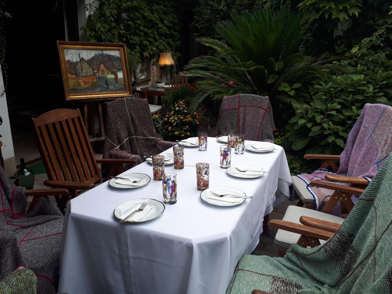 Fonagy Es Walter Vendeg- Es Borhaz Bed & Breakfast Vac Ngoại thất bức ảnh